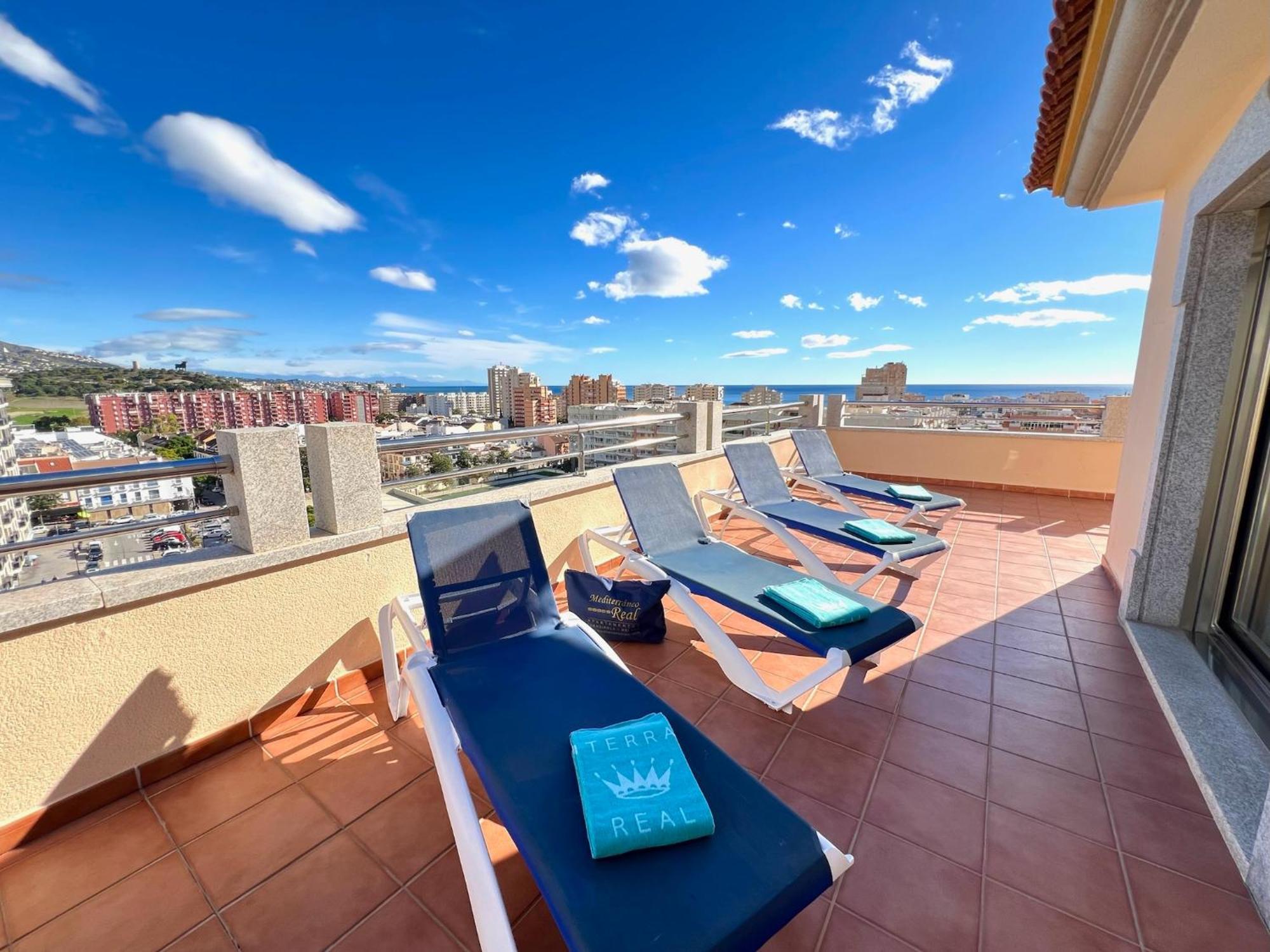 Apartamentos Mediterraneo Real Фуeнхирола Екстериор снимка