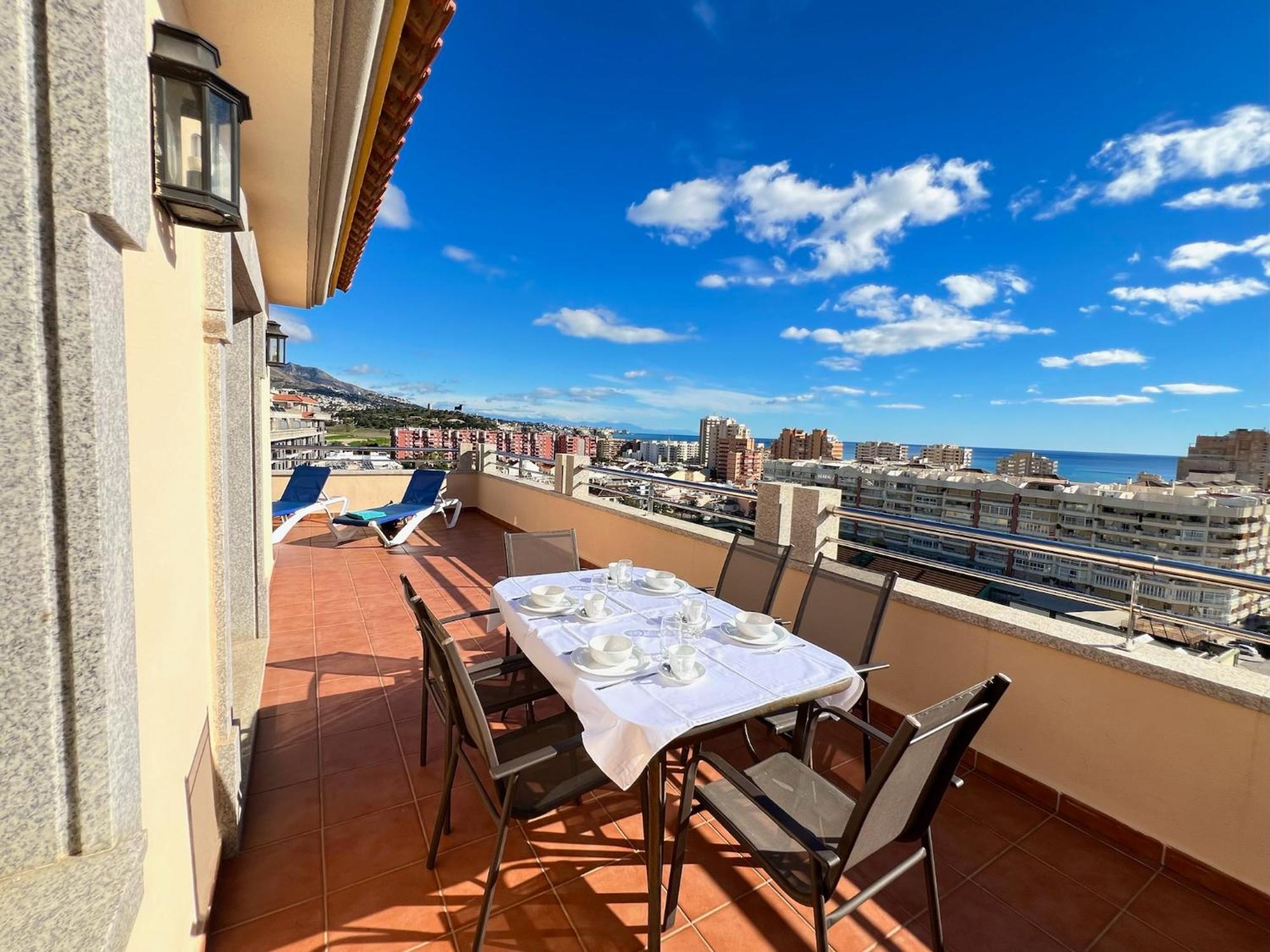 Apartamentos Mediterraneo Real Фуeнхирола Екстериор снимка