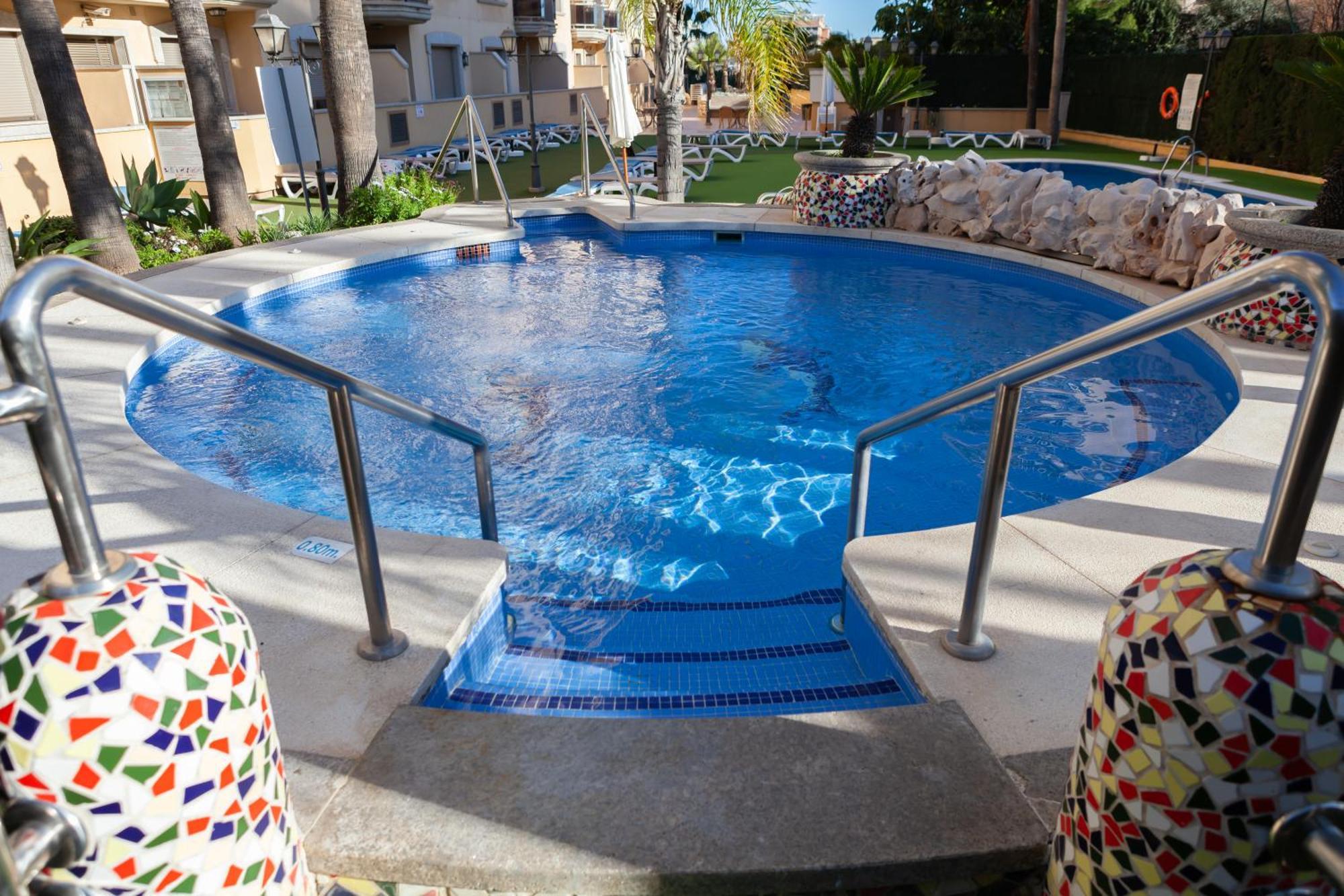 Apartamentos Mediterraneo Real Фуeнхирола Екстериор снимка