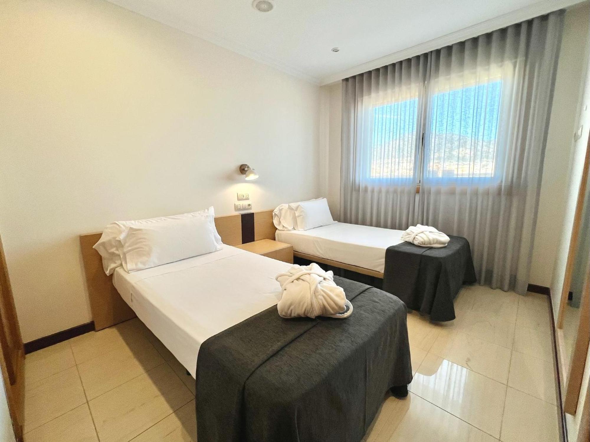 Apartamentos Mediterraneo Real Фуeнхирола Екстериор снимка