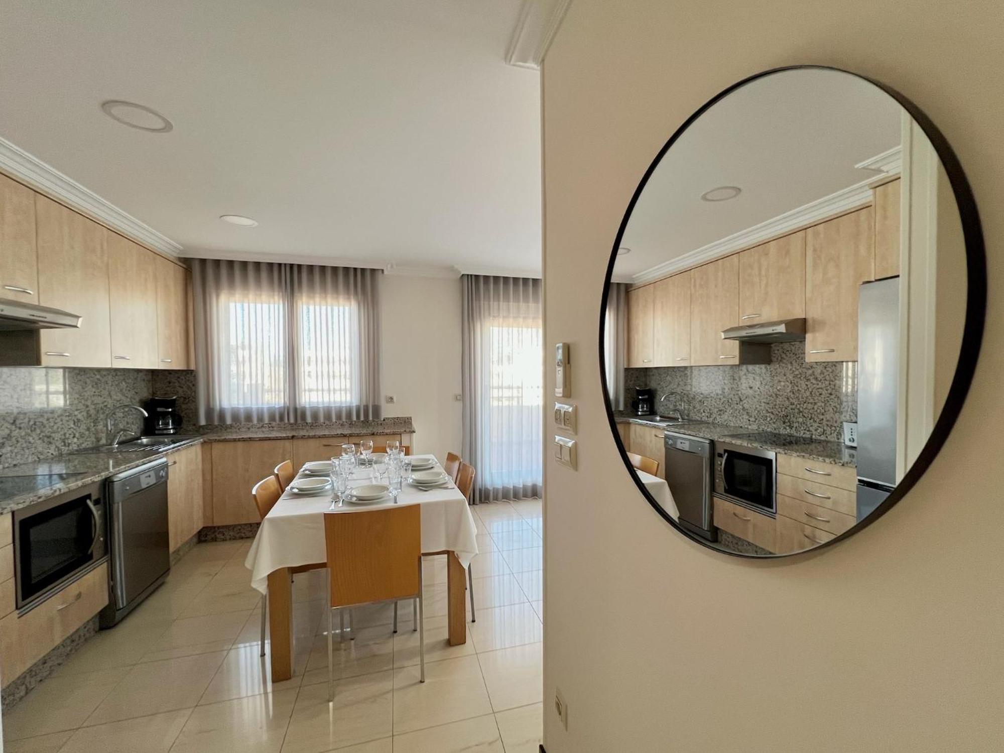 Apartamentos Mediterraneo Real Фуeнхирола Екстериор снимка