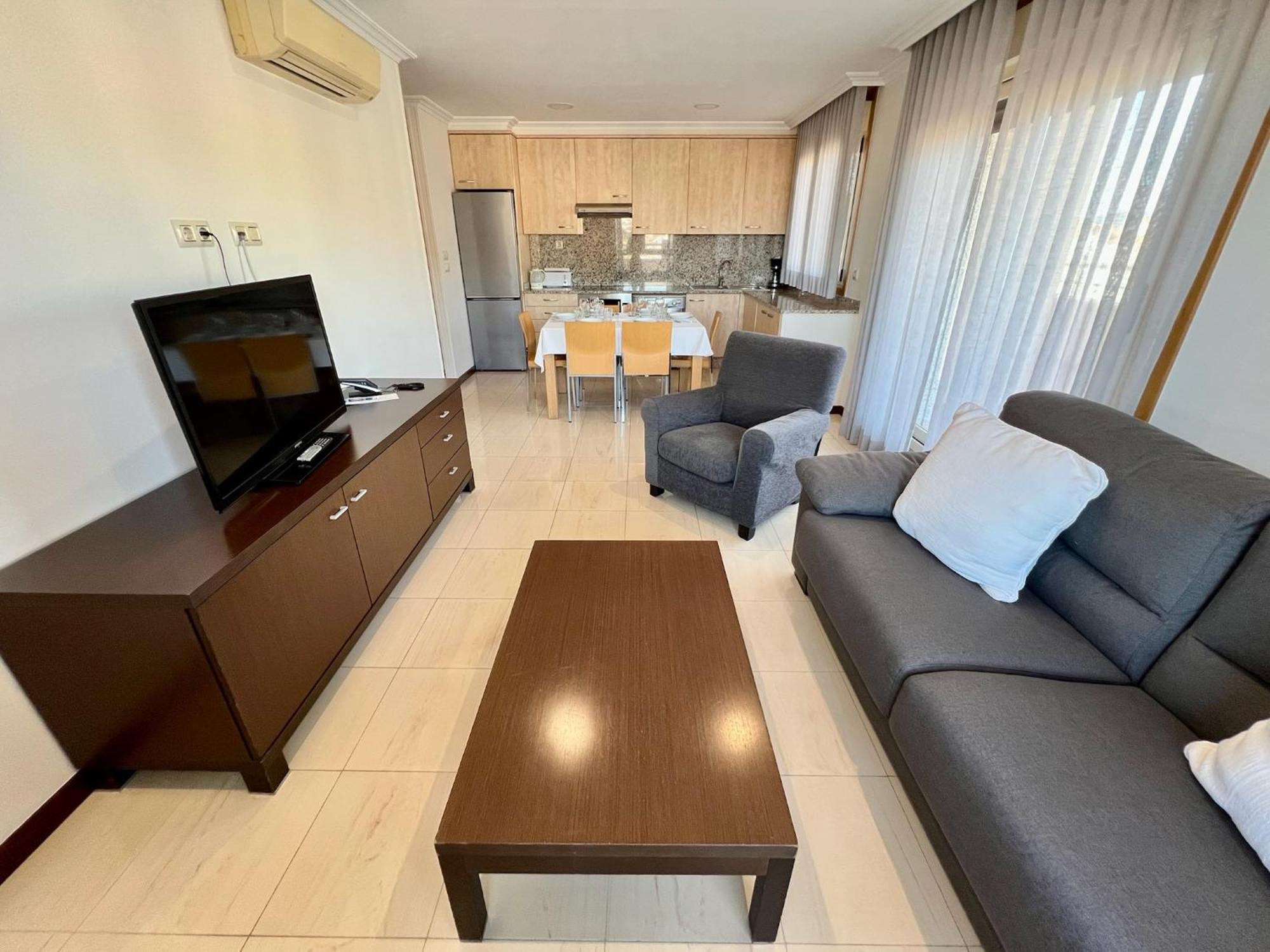 Apartamentos Mediterraneo Real Фуeнхирола Екстериор снимка
