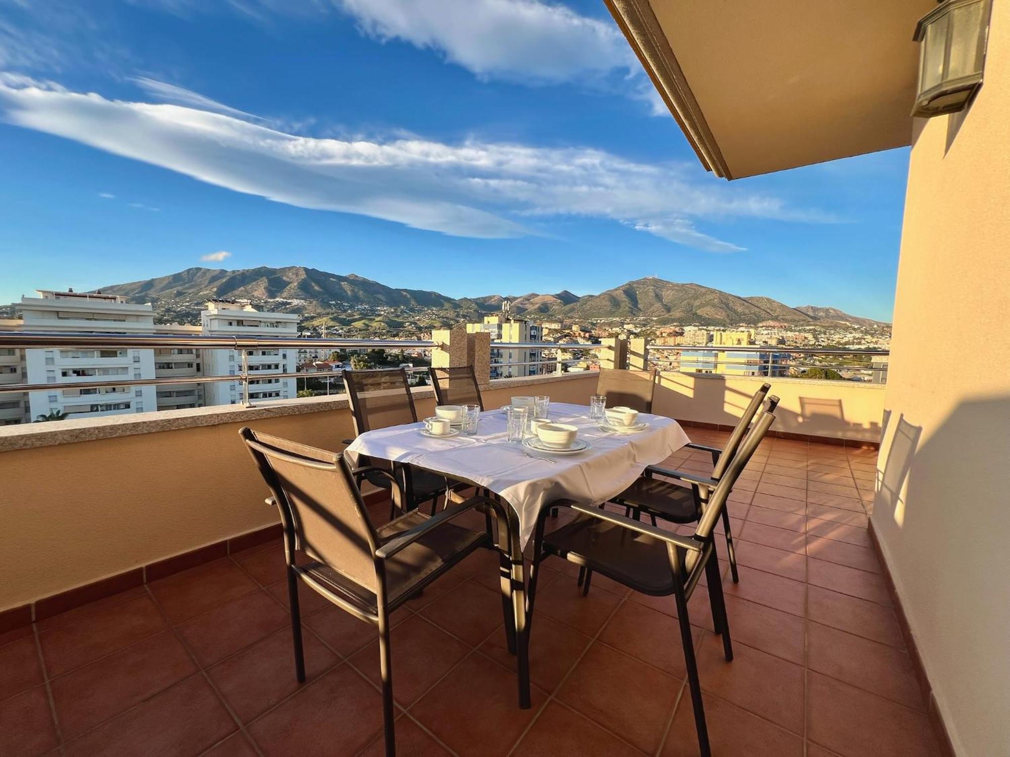 Apartamentos Mediterraneo Real Фуeнхирола Екстериор снимка