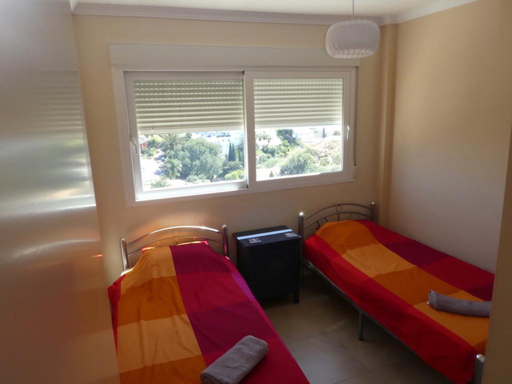 Apartamentos Mediterraneo Real Фуeнхирола Екстериор снимка